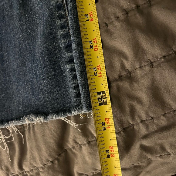 Daze raw hem crop jean - Picture 9 of 11